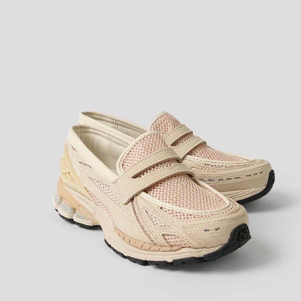 New Balance 1906L Sneaker - Bisque
